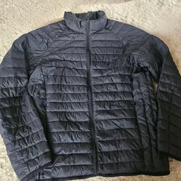 유니클로 울트라 라이트 다운 자켓 S