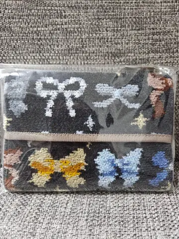 [미사용 새상품] 신상 페이러 멜리 리본즈 티슈 파우치