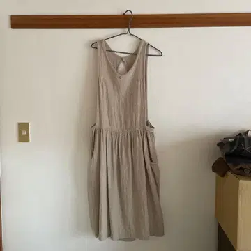 베리떼꾸르 Veritecoeur 린넨 에이프런 원피스