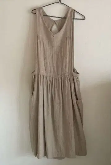 베리떼꾸르 Veritecoeur 린넨 에이프런 원피스