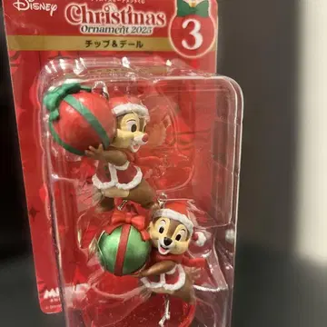 Disney 칩과 데일 크리스마스 오너먼트 2025