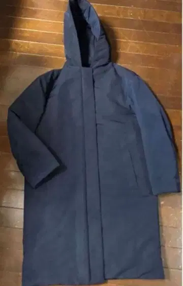 최종 가격 인하 유니클로 하이브리드 다운 코쿤 코트