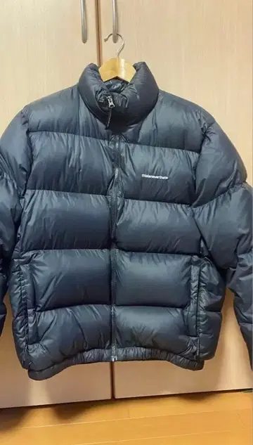 네버댓 다운 S 사이즈 thisisneverthat