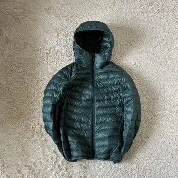 유니클로 울트라 라이트 다운 자켓 후드티 후드 광택 그린 인기