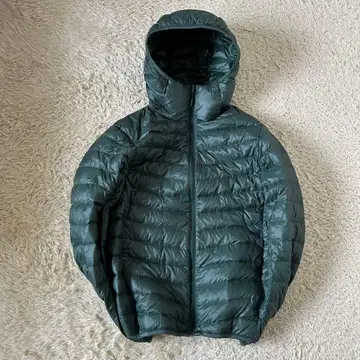 uniqlo 울트라 라이트 다운 자켓 남성용 XS 후드티 짧은 기장 광택