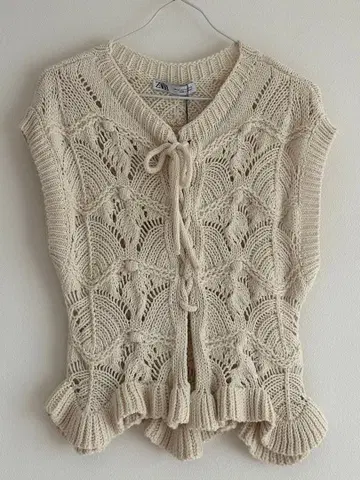 ZARA 베이지 니트 베스트 프론트 리본