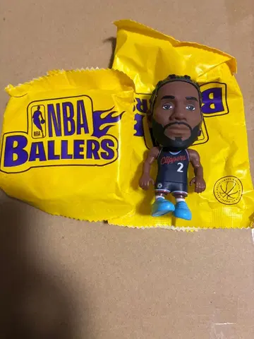 NBA Ballers 레너드 피규어