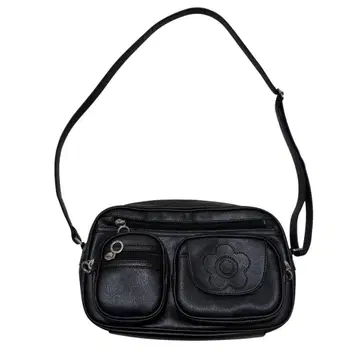 새상품급 Mary Quant 가죽 숄더백 데이지