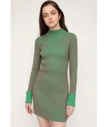 슬라이(sly) 하이넥 니트 드레스 타이트 핏