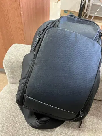 블랙 나일론 백팩 오렌지 안쪽