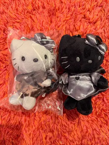 헬로키티 블랙 엔젤  키 2체 세트