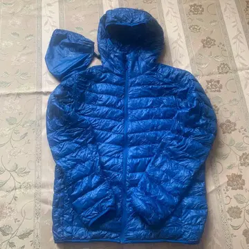 유니클로 후드 부착 다운 자켓 M 블루