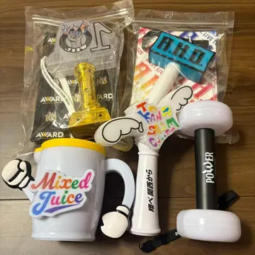 WEST. 응원봉 묶음 판매