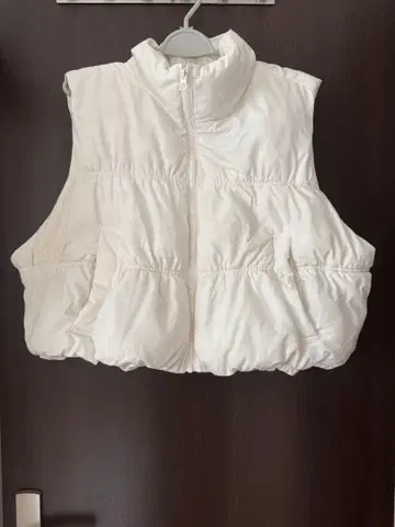 화이트 다운 베스트