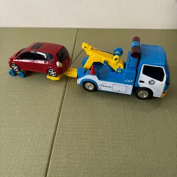 JAF 견인차와 빨간색 미니카 세트