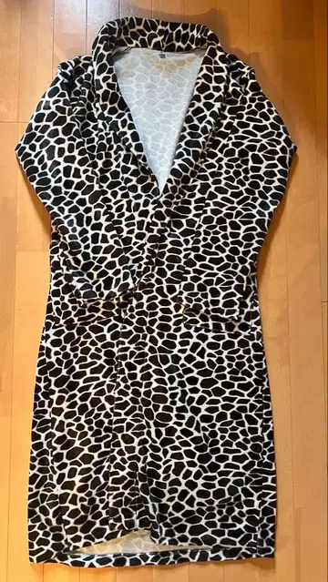 기린 패턴 기모 롱 가운 MADE IN USA