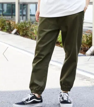 [미사용] 프릭스스토어 스트레치 트윌 조거 팬츠