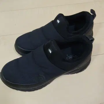 THE NORTH FACE 블랙 슬립온 슈즈