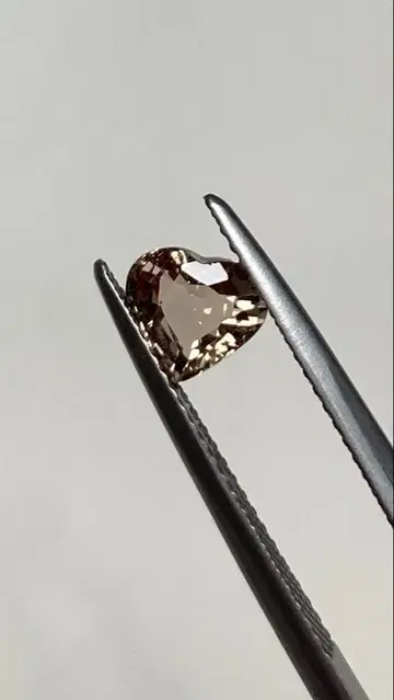 스모키 쿼츠 루스