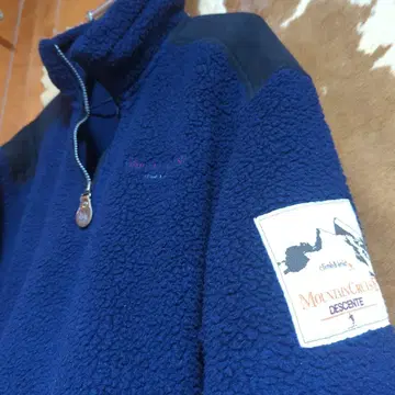 데상트 폴라텍 풀오버 보아 플리스 블루종