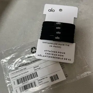 Alo Yoga 헤어 타이 4개 블랙
