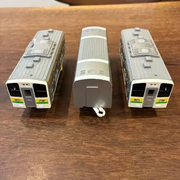 단종 프라레일 211계 근교형 기차 구 타입