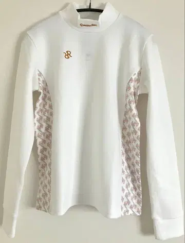 미사용 새상품 택 포함 레자렉션 모크넥 L Resurrection