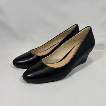 새상품 PIC&PAY 천연 가죽 웨지 힐 펌프스 21.5~22cm EEE