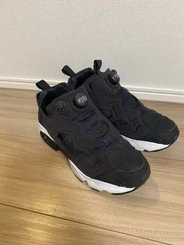 리복 인스타펌프 퓨리 스니커즈 블랙 새상품급