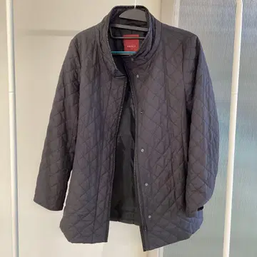 AMACA 블랙 퀼팅 자켓