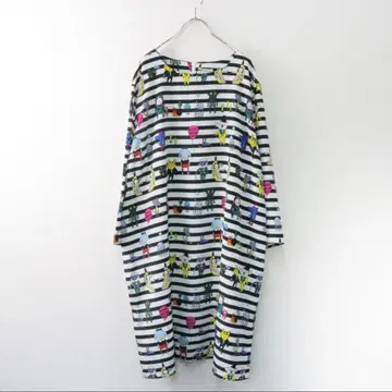 만나인 mannine 바비 다즐러 콜라보 보더 플레어 원피스