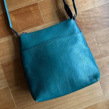 HIROFU 히로후 파티오 M 가죽 숄더백 그린