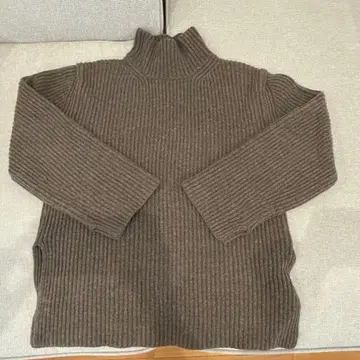 [martinique] 리브 하이넥 긴팔 스웨터 브라운