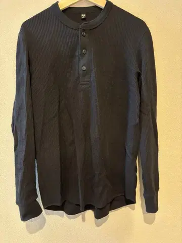 UNIQLO 블랙 헨리넥 S