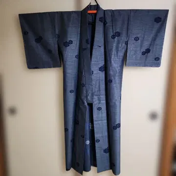 네이비 꽃무늬 자수