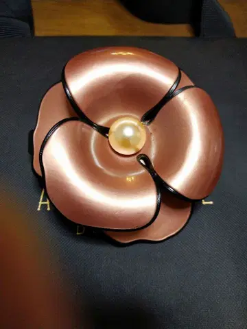 흠집 있는 꽃 모양 펄 장식 헤어 액세서리