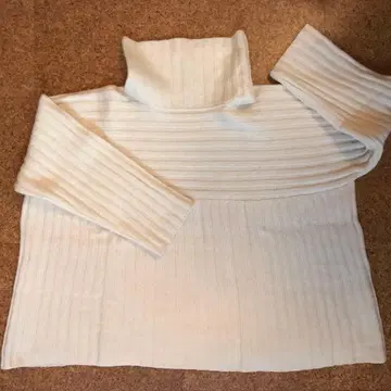 SEA 니트 화이트