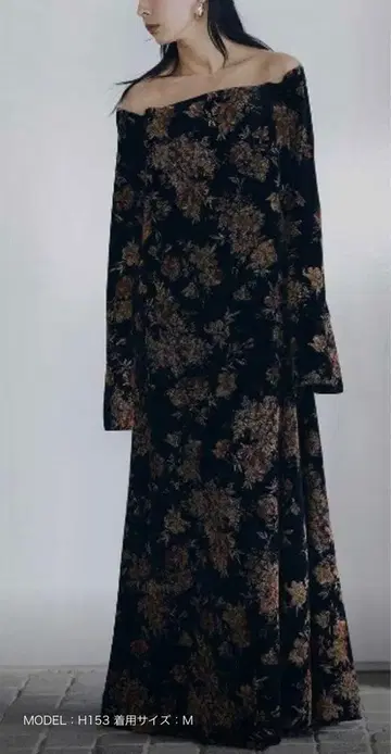 Ameri FLOWER PRINT VELOUR DRESS