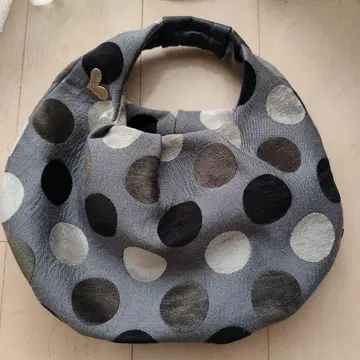 Think Bee! 도트 무늬 핸드백