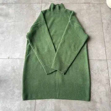 미사용 ZARA 모스그린 터틀넥 니트 원피스
