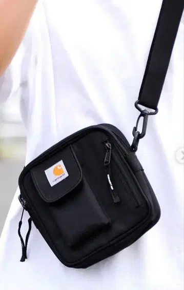 carhartt 숄더백 블랙