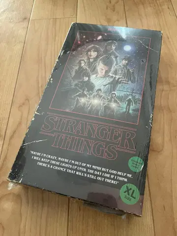 스트레인저 씽스 티셔츠 XL