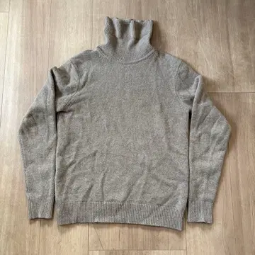 [ UNIQLO ] 프리미엄 라무 터틀넥 스웨터