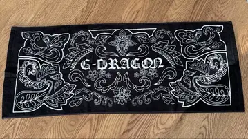 G-DRAGON 페이스 타월 블랙 투어 공식