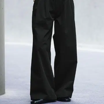 HIGH COUNT COTTON WIDE FLARE SLACKS