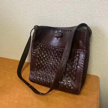 브라운 가죽 숄더백
