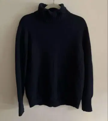 유나이티드 애로우즈 울 캐시미어 혼방 터틀넥 니트 네이비