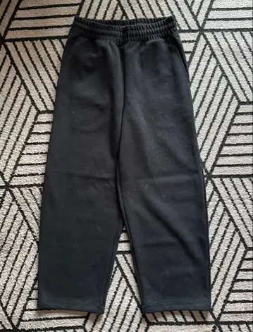 유니클로 C 맨투맨 와이드 팬츠