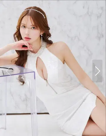 Jewels 비쥬넥 민소매 자수 레이스 미니 드레스 xs