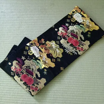 블랙 베이스 나고야 오비 금실 고전 패턴 송죽매 새상품급 장기 보관품
